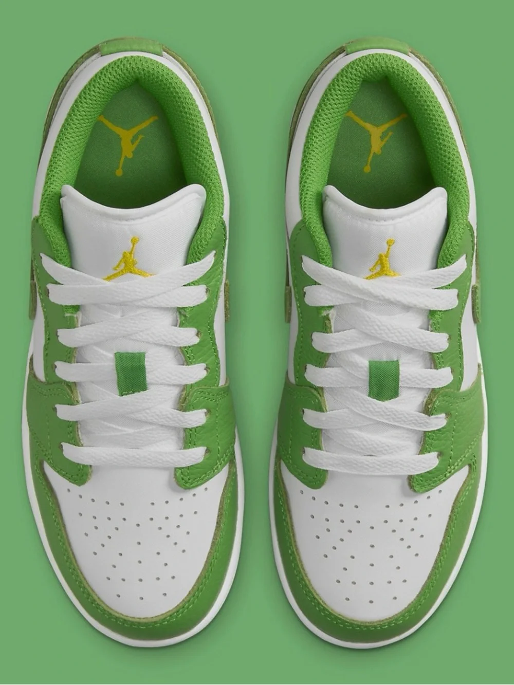 Air Jordan 1 Low SE - White/Chlorophyll -Lightening